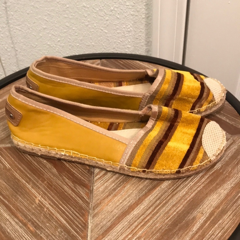 I.D. Required  size 9M slip on shoes- brand new